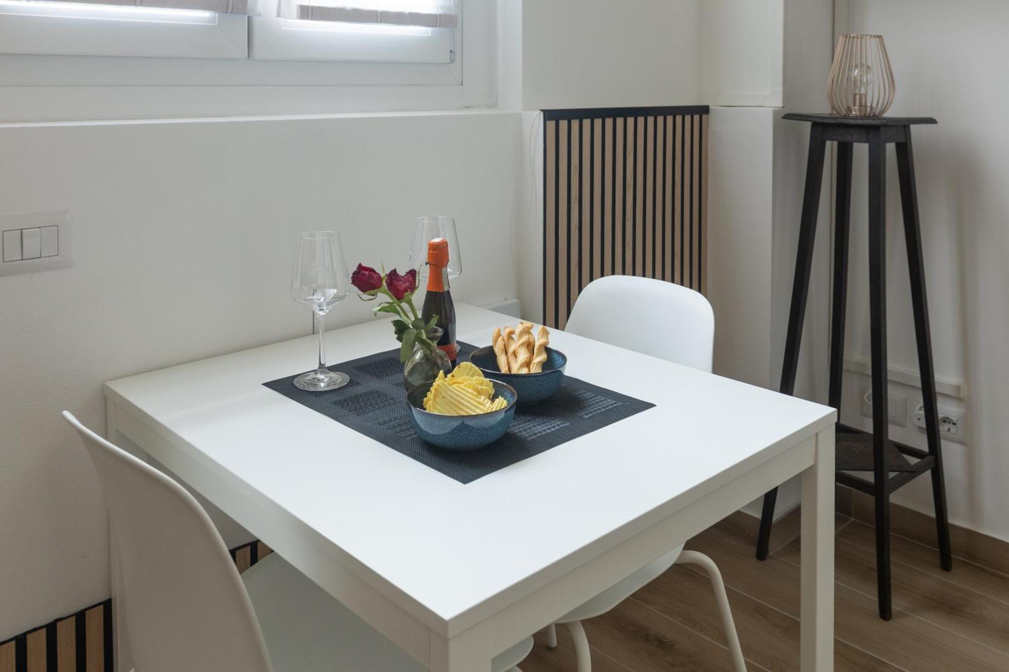 Moderno E Confortevole Loft Tra Navigli E Bocconi Milano Esterno foto